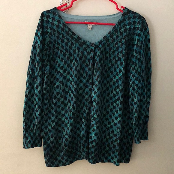 3/4 length Button-Up Patterned Cardigan - Picture 1 of 15